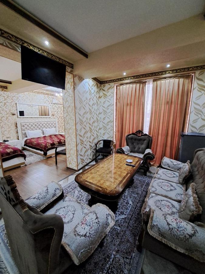 Edem Plaza Hotel Buxoro Luaran gambar
