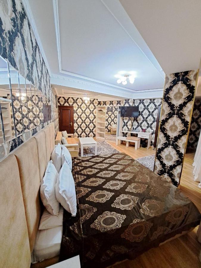 Edem Plaza Hotel Buxoro Luaran gambar