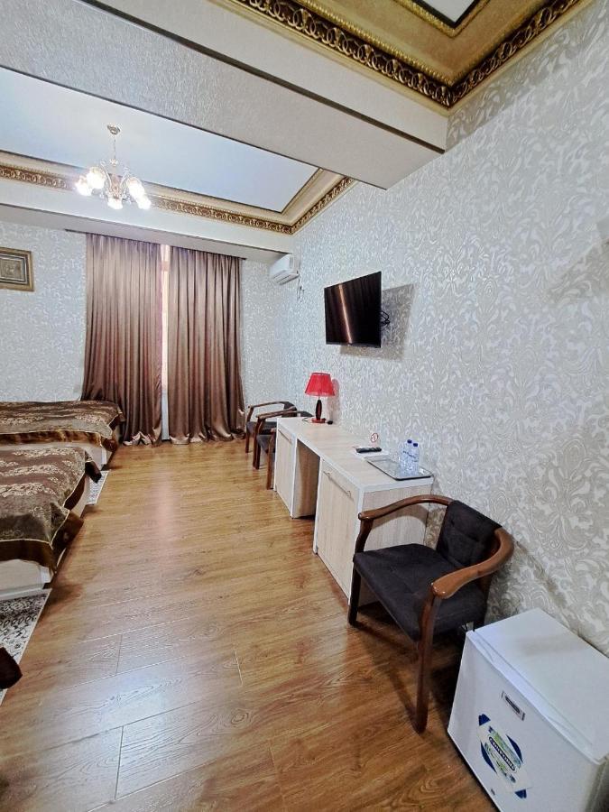 Edem Plaza Hotel Buxoro Luaran gambar