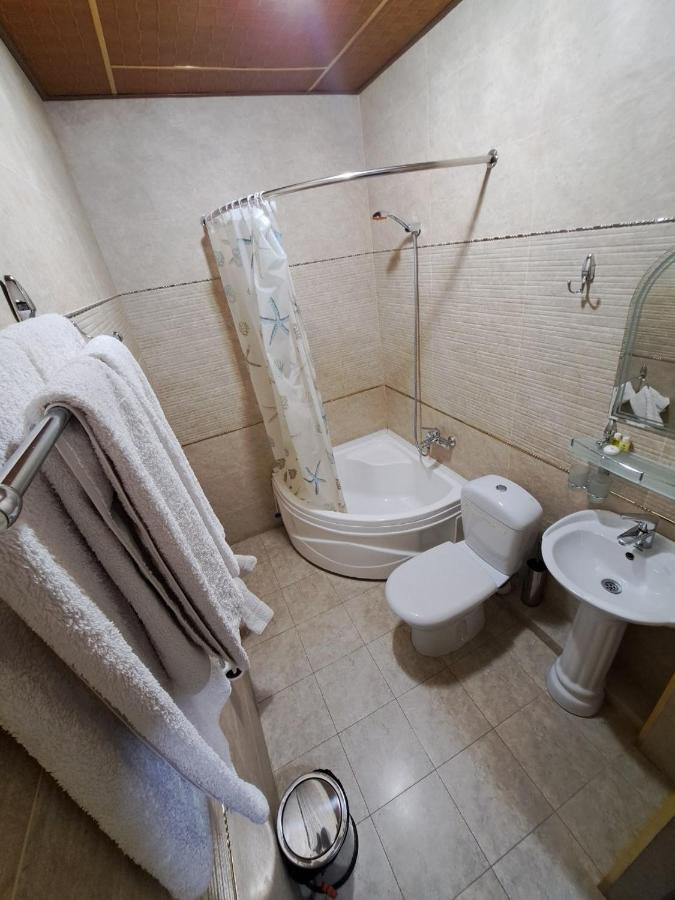 Edem Plaza Hotel Buxoro Luaran gambar