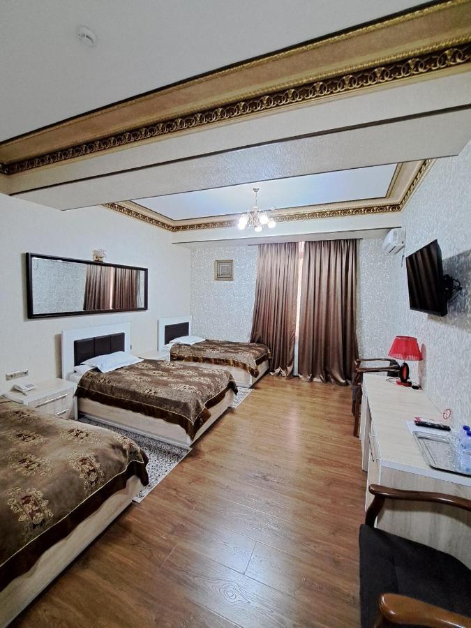Edem Plaza Hotel Buxoro Luaran gambar